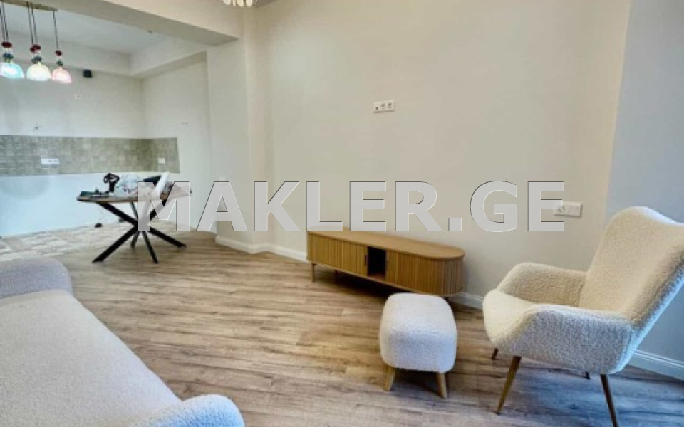  Продается 2 комнатная  Квартира в Сабуртало  на ул. Кавтарадзе 