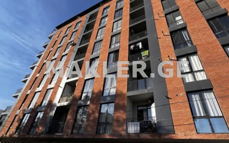  იყიდება 3 ოთახიანი  ბინა ისანში  ბერი გაბრიელ სალოსის გამზირზე 