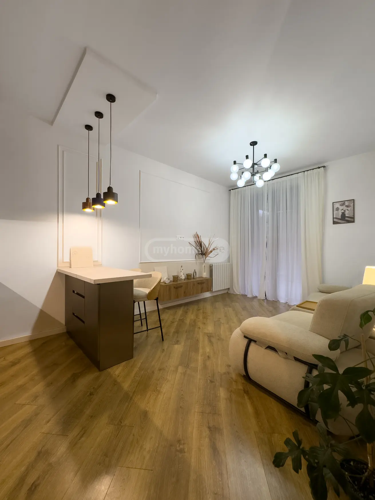  იყიდება 2 ოთახიანი  ბინა ლისის ტბაზე