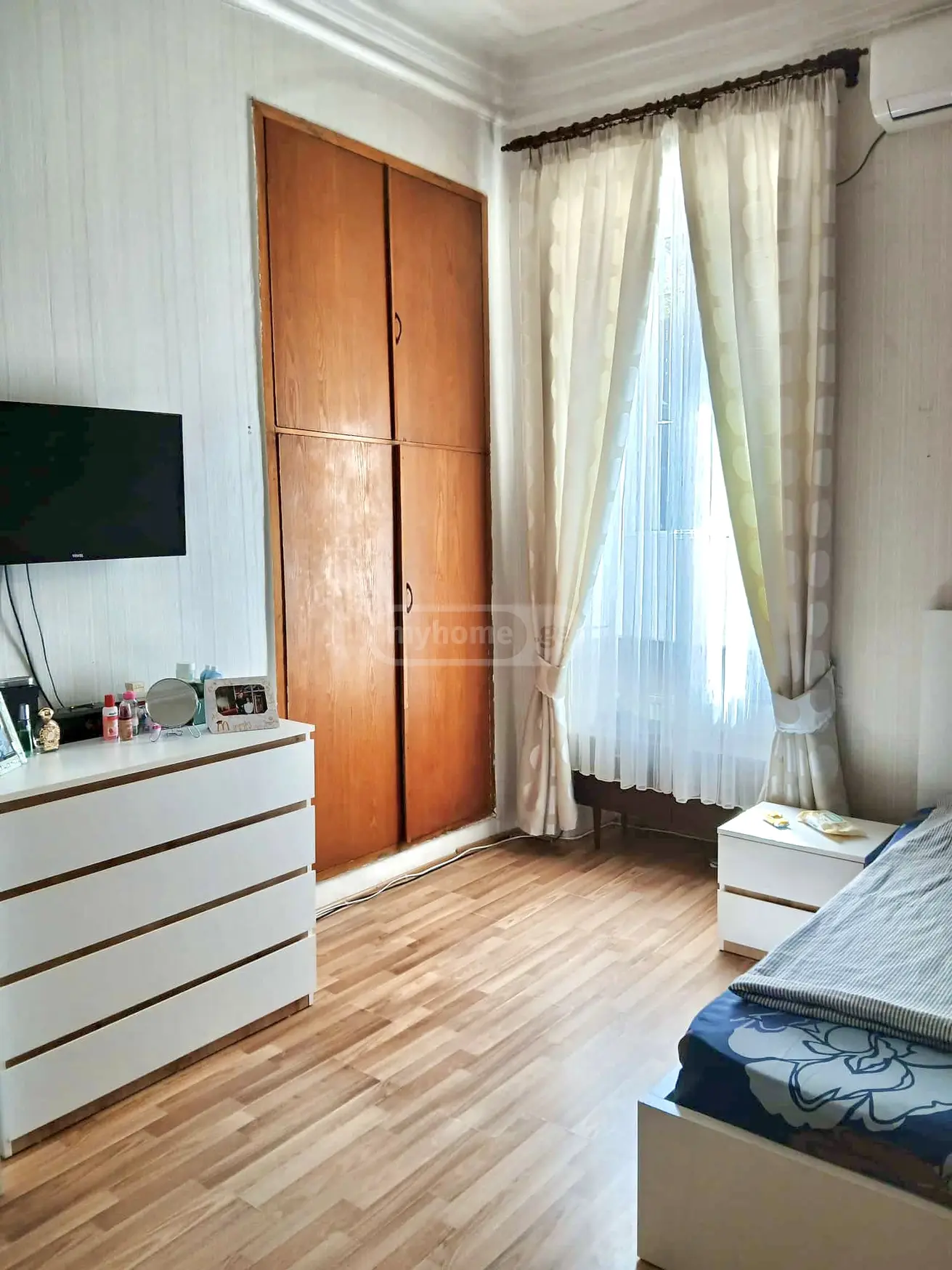  Satılık 3   Daire in Mtatsminda dist. (Old Tbilisi)  in Tskhemi blind alley 