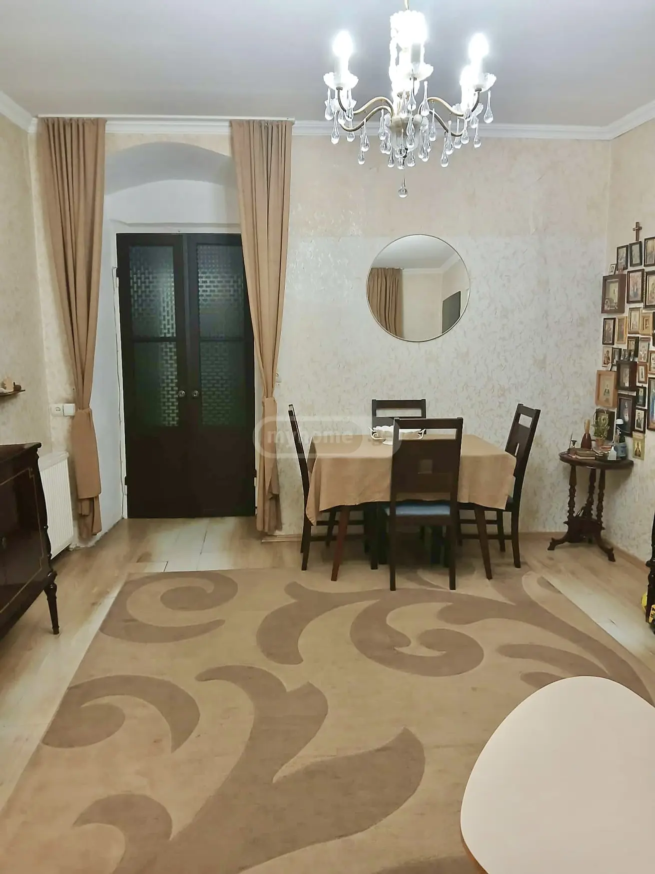  Satılık 3   Daire in Mtatsminda dist. (Old Tbilisi)  in Tskhemi blind alley 