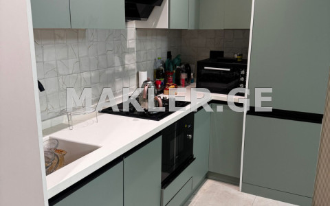  იყიდება 2 ოთახიანი  ბინა საბურთალოზე  შარტავას ქუჩაზე 