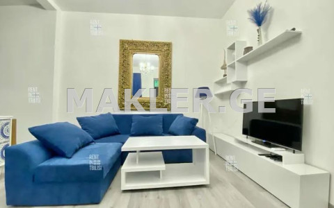  იყიდება 2 ოთახიანი  ბინა სოლოლაკში (ძველ თბილისში)  დიუმას ქუჩაზე 