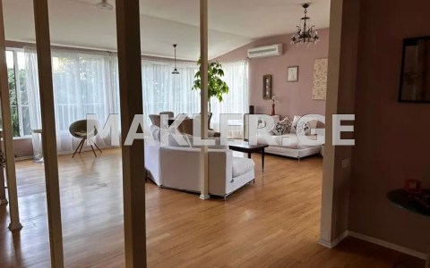  Satılık 3   Daire in Vera dist.  in Kostava st. 