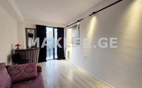  Продается 2 комнатная  Квартира на Плато Нуцебидзе  на ул. Б.Жгенти 