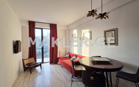  Продается 2 комнатная  Квартира на Плато Нуцебидзе  на ул. Б.Жгенти 