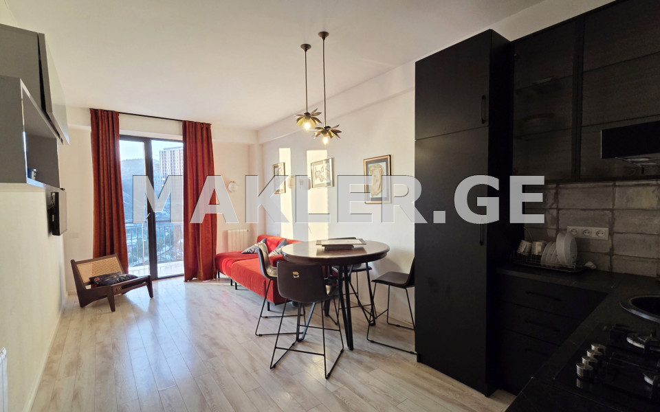  Продается 2 комнатная  Квартира на Плато Нуцебидзе  на ул. Б.Жгенти 