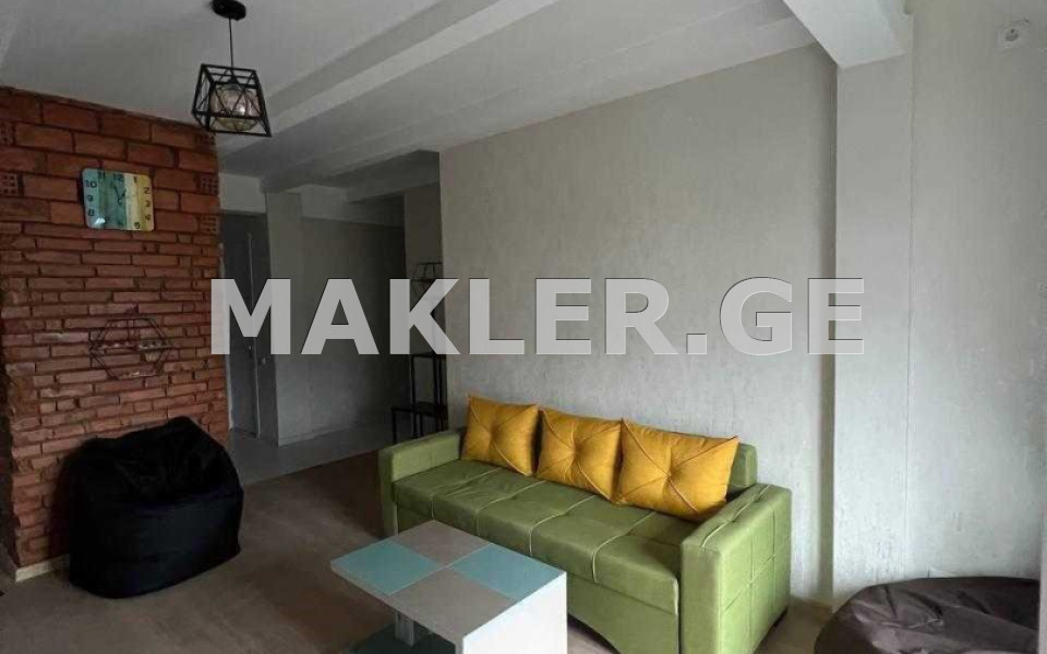  ქირავდება 2 ოთახიანი  ბინა საბურთალოზე  ჭიათურის ქუჩაზე 