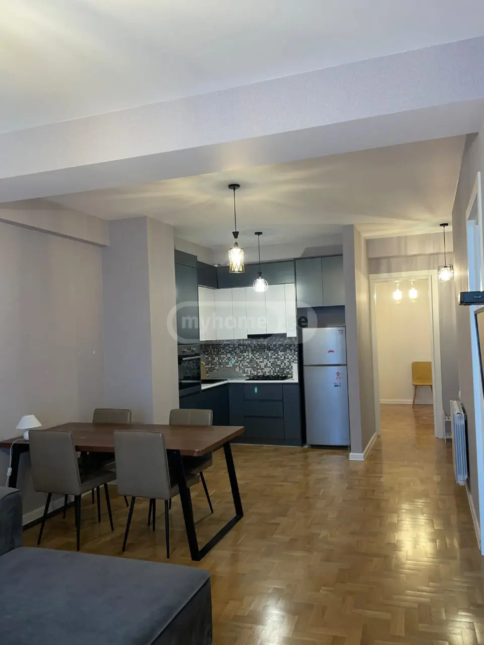  Сдаётся 3 комнатная  Квартира на Плато Нуцебидзе  на ул. Б.Жгенти 