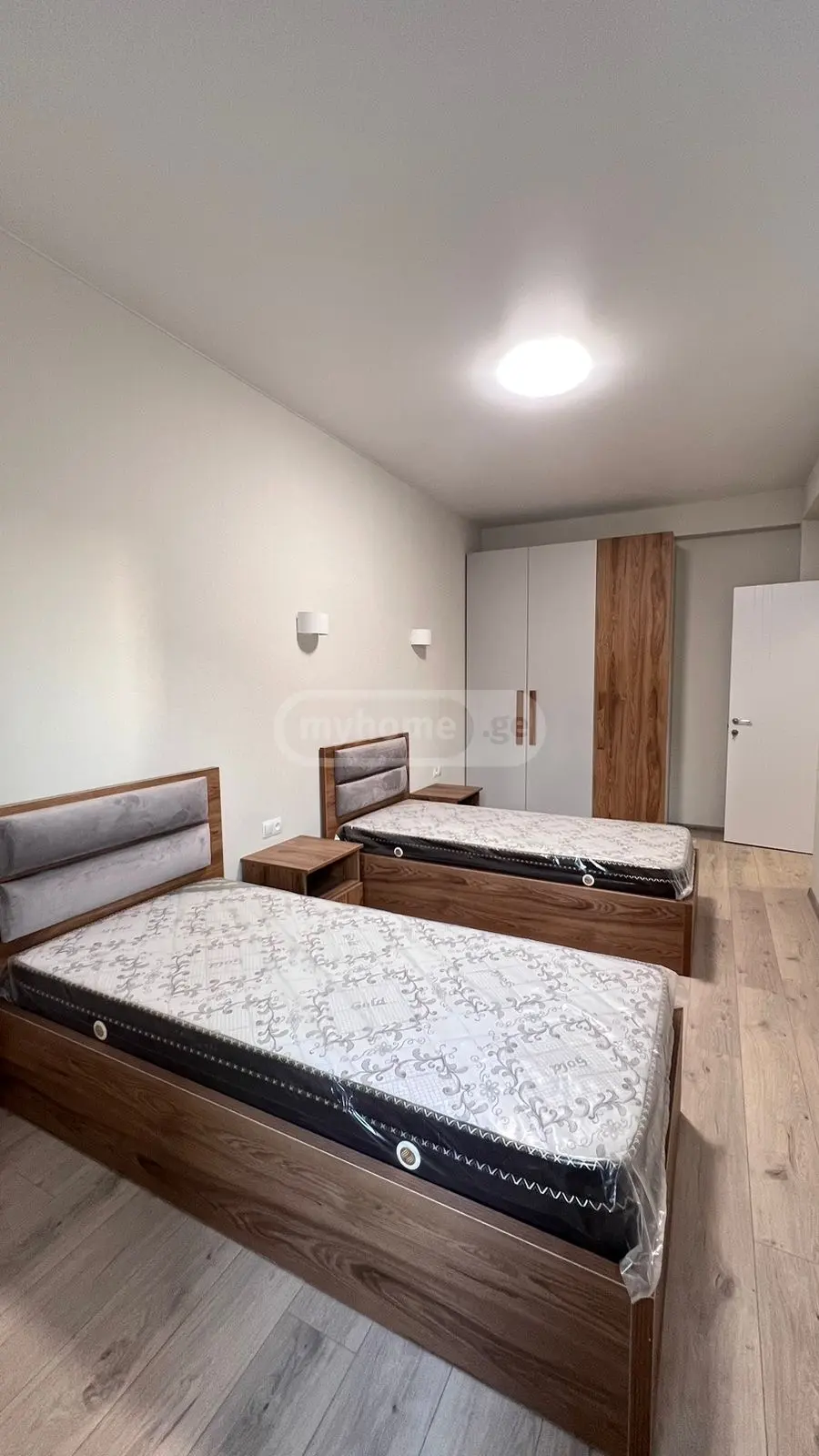  Сдаётся 3 комнатная  Квартира на Плато Нуцебидзе  на ул. Б.Жгенти 