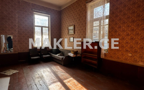  For Sale 3 room  Apartment in Mtatsminda dist. (Old Tbilisi)  in Ingorokva st. 
