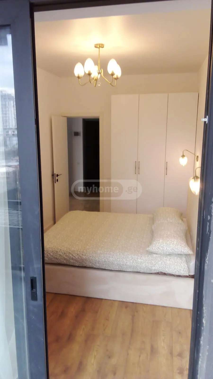  Сдаётся 2 комнатная  Квартира в Ваке  на ул. Кипшидзе 