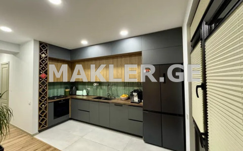  Продается 3 комнатная  Квартира на Озере Лиси  Улица Авто Варази 