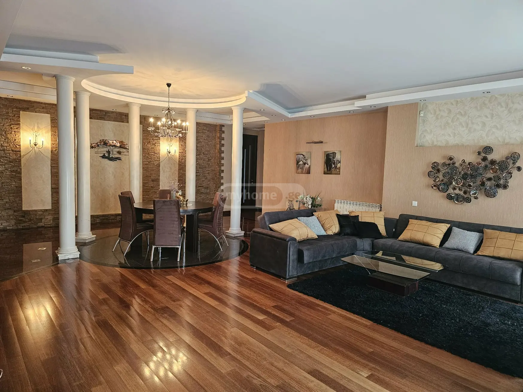  Сдаётся 5 комнатная  Квартира в Ваке  на пр. И. Чавчавадзе 