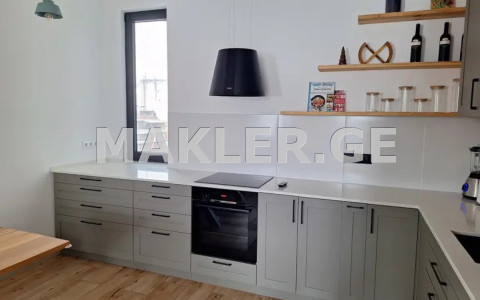  Сдаётся 3 комнатная  Квартира в Ваке  на ул. Кобулети 