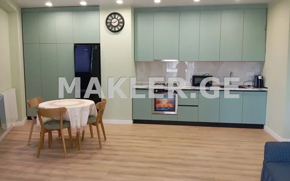  Продается 3 комнатная  Квартира в Сабуртало  на пр. Геловани 