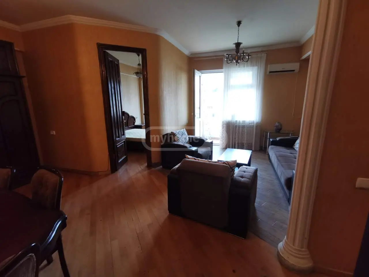  იყიდება 3 ოთახიანი  ბინა საბურთალოზე  სულხან ცინცაძის ქუჩაზე 