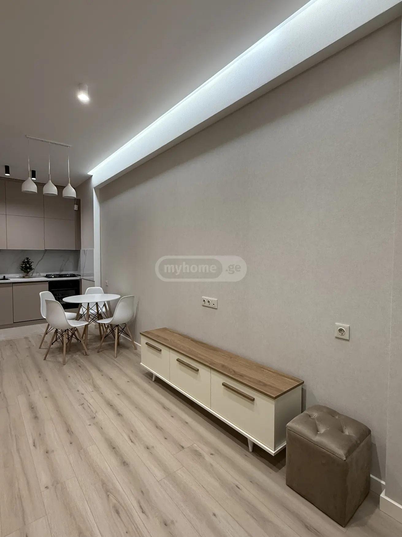  For Rent 3 room  Apartment near the Lisi lake