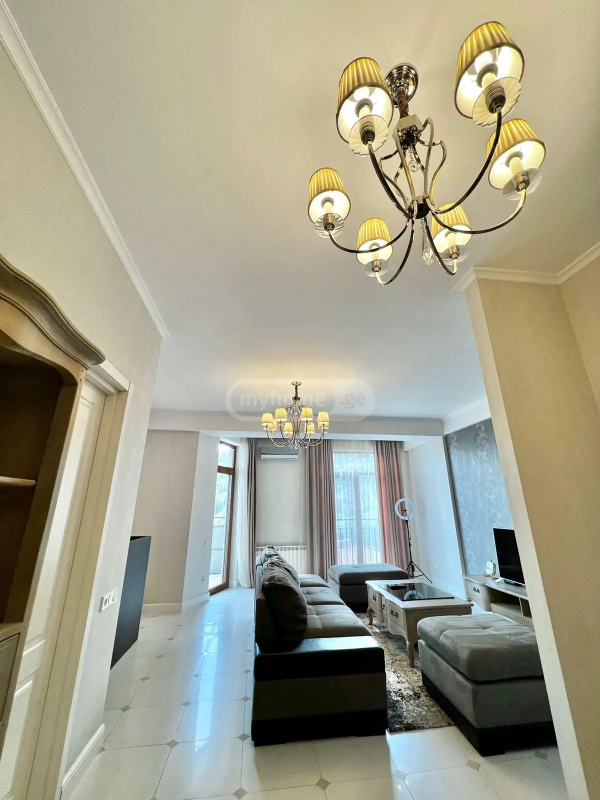  Сдаётся 2 комнатная  Квартира в Ваке  на пр. И. Чавчавадзе 