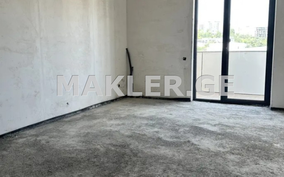  Продается 4 комнатная  Квартира в Сабуртало  на пр. Геловани 