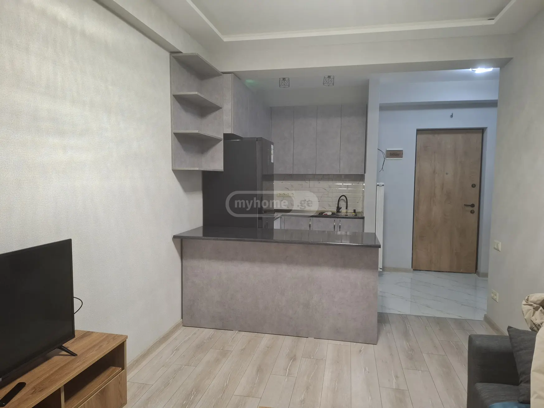  ქირავდება 2 ოთახიანი  ბინა ლისის ტბაზე  ავთო ვარაზის ქუჩა 