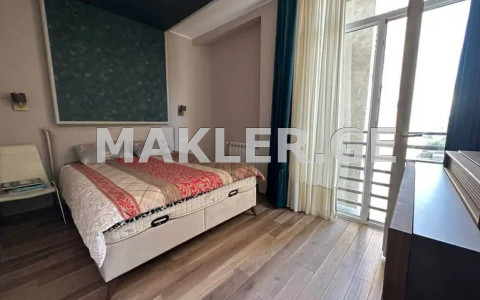  Продается 3 комнатная  Квартира в Сабуртало  на ул. Панаскертели-Цицишвили 