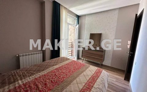  Продается 3 комнатная  Квартира в Сабуртало  на ул. Панаскертели-Цицишвили 