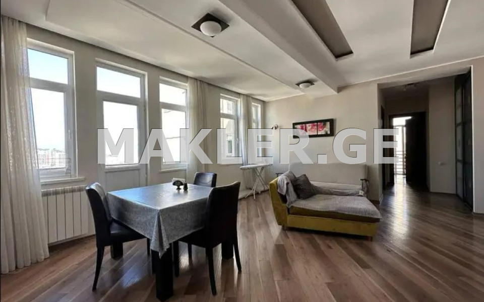  Продается 3 комнатная  Квартира в Сабуртало  на ул. Панаскертели-Цицишвили 