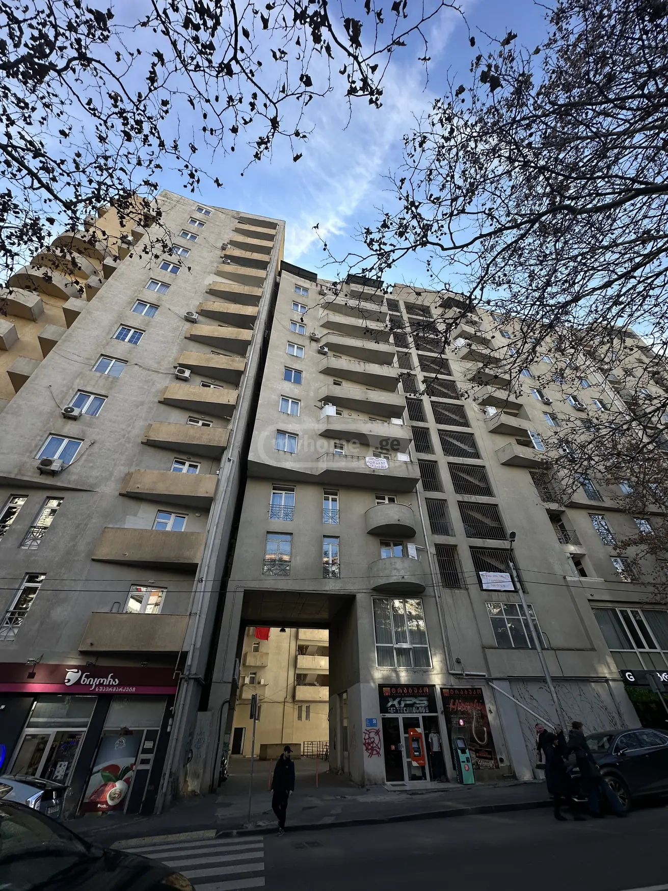  For Rent 3 room  Apartment in Saburtalo dist.  in S. Tsintsadze st. 