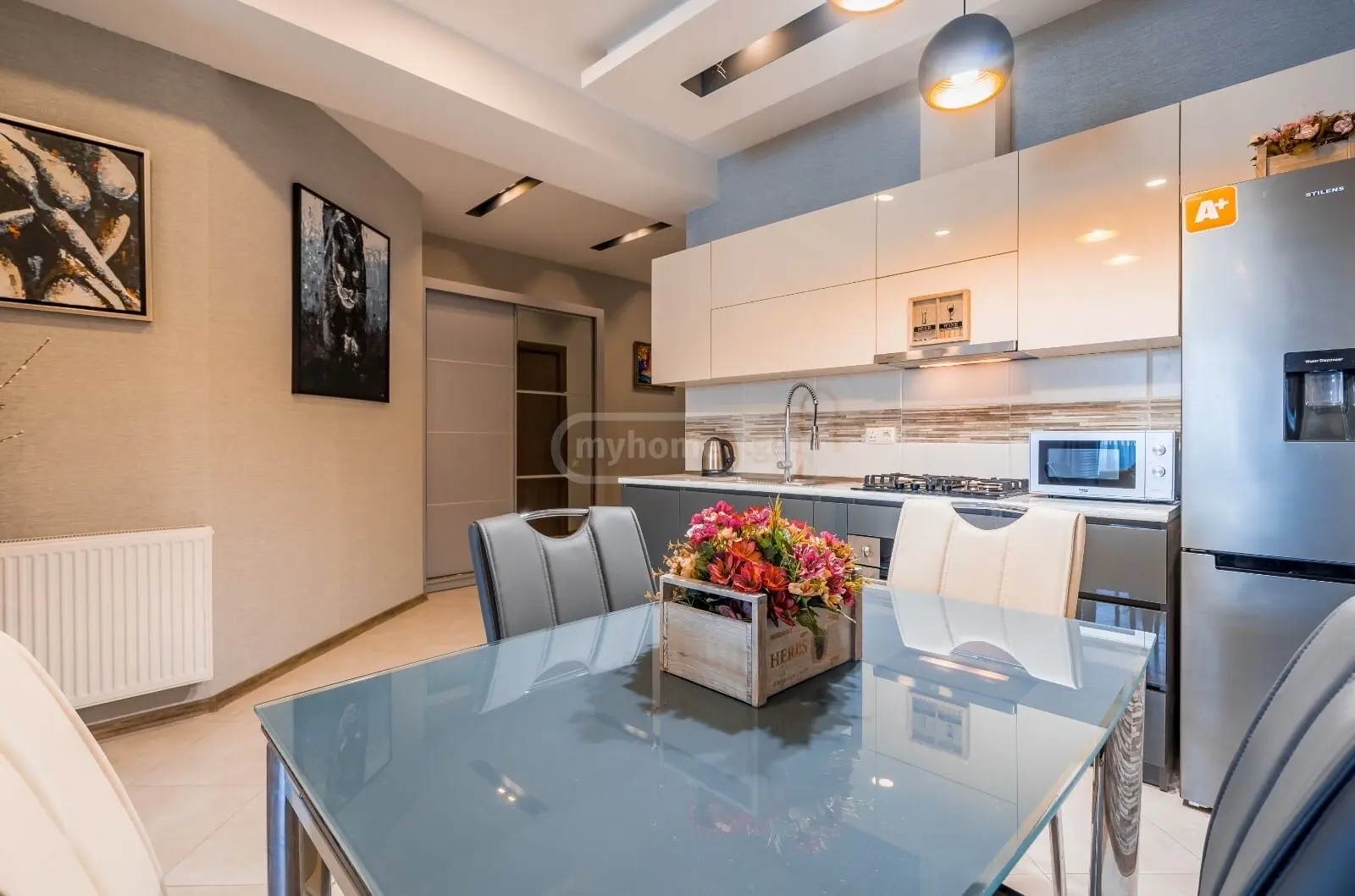  For Rent 4 room  Apartment in Saburtalo dist.  on Kostava st. 