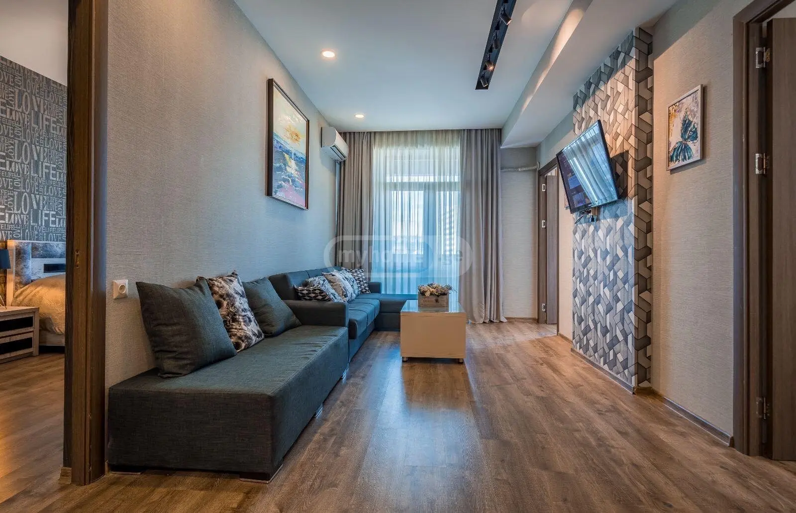  For Rent 4 room  Apartment in Saburtalo dist.  on Kostava st. 