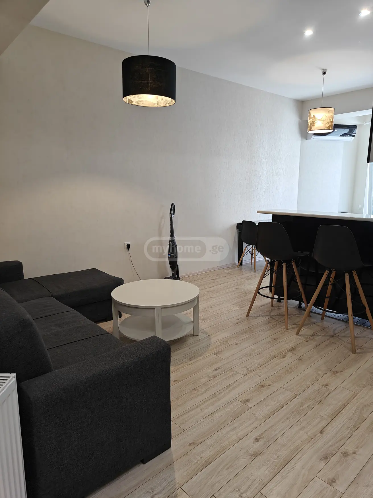  Сдаётся 3 комнатная  Квартира в Сабуртало  На улице Бидзина Квернадзе 