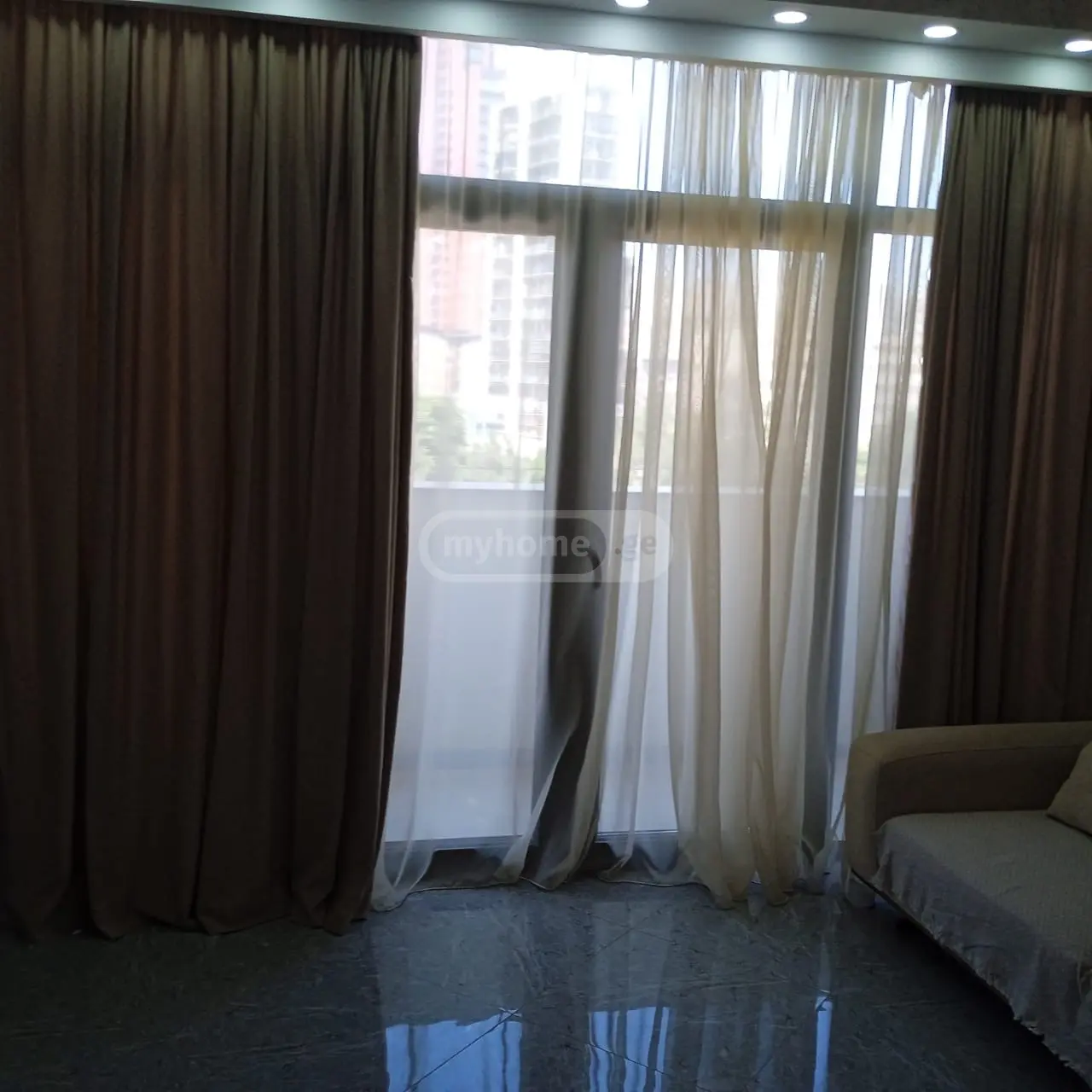  For Rent 3 room  Apartment in Saburtalo dist.  in Ana Politkovskaya st. 