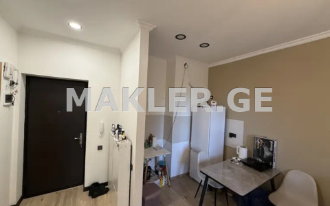  Продается 2 комнатная  Квартира в Сабуртало  на ул. Ана Политковская 