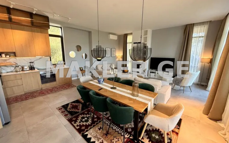  Satılık 316 m²  Villa in Saguramo