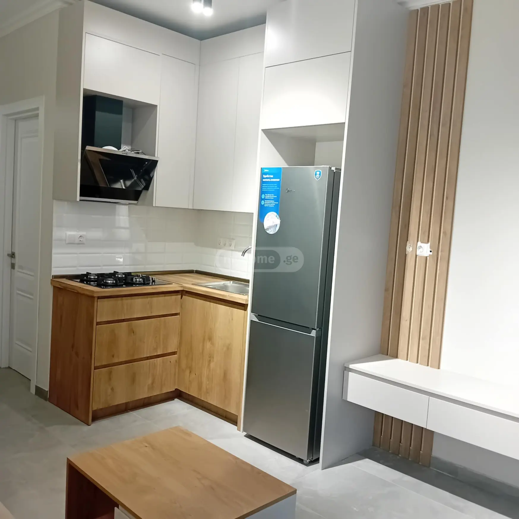  იყიდება 2 ოთახიანი  ბინა ნუცუბიძის პლატოზე