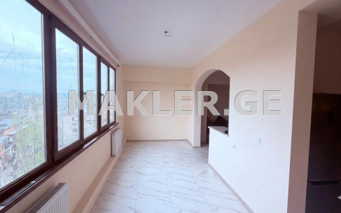  იყიდება 2 ოთახიანი  ბინა ვაკეში  თამარაშვილის ქუჩაზე 