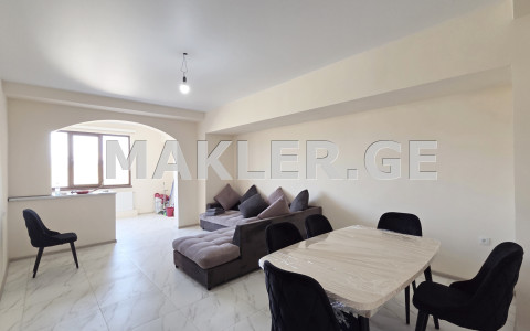  For Sale 2 room  Apartment in Vake dist.  on Tamarashvili st. 