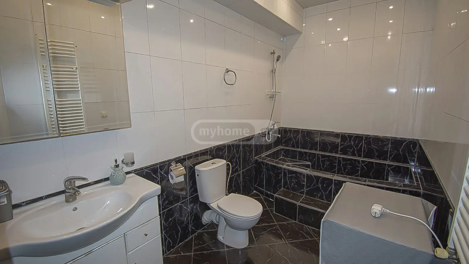  Kiralık 3   Daire in Vera dist.  in Kostava st. 