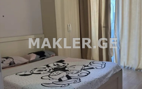  იყიდება 2 ოთახიანი  ბინა საბურთალოზე  გაგარინის ქუჩაზე 