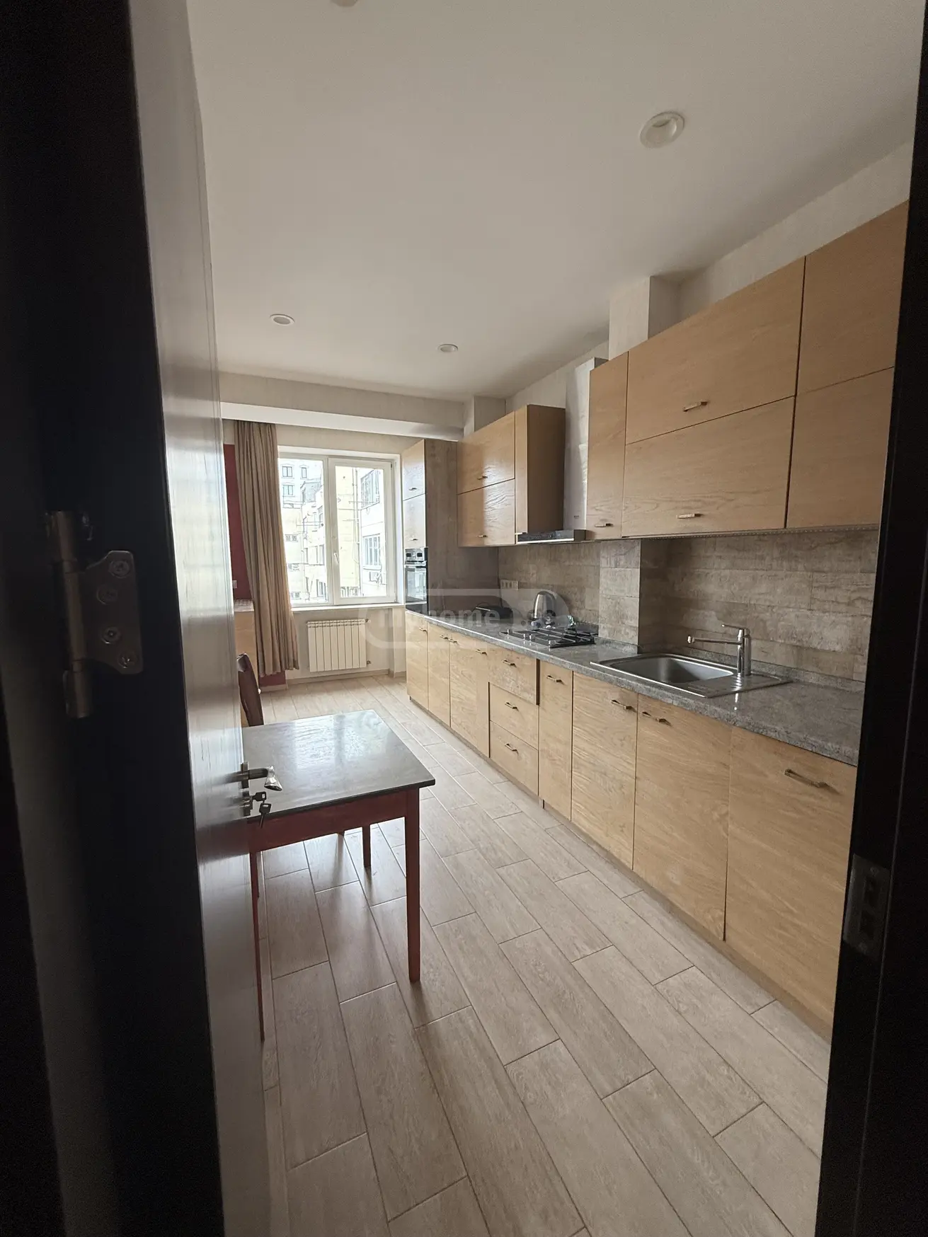  For Rent 3 room  Apartment in Mtatsminda dist. (Old Tbilisi)  in Shevchenko st. 