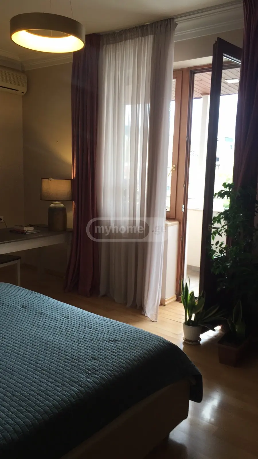  ქირავდება 6 ოთახიანი  ბინა ვერაზე  ჯანაშიას ქუჩაზე 