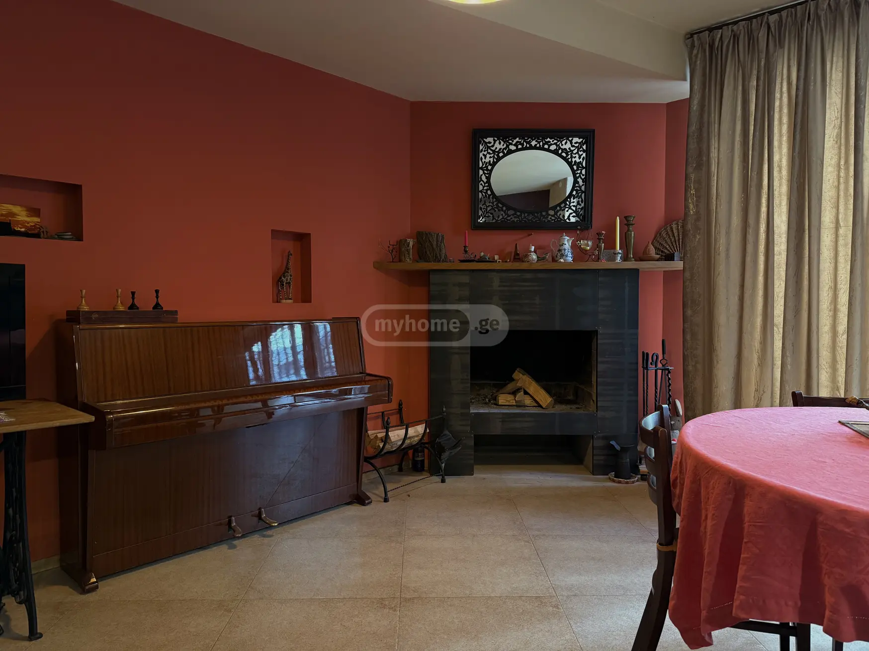  ქირავდება 3 ოთახიანი  ბინა ვერაზე  გოგებაშვილის ქუჩაზე 