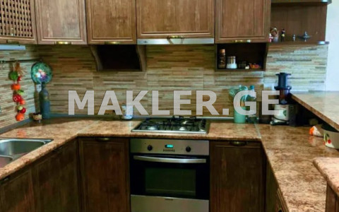  Продается 2 комнатная  Квартира в Сабуртало  на ул. Бурдзгла 