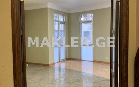  Сдаётся 101 m² площадь Офис в Ваке  на ул. Мосашвили 