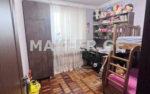  იყიდება 4 ოთახიანი  ბინა ნუცუბიძის პლატოზე