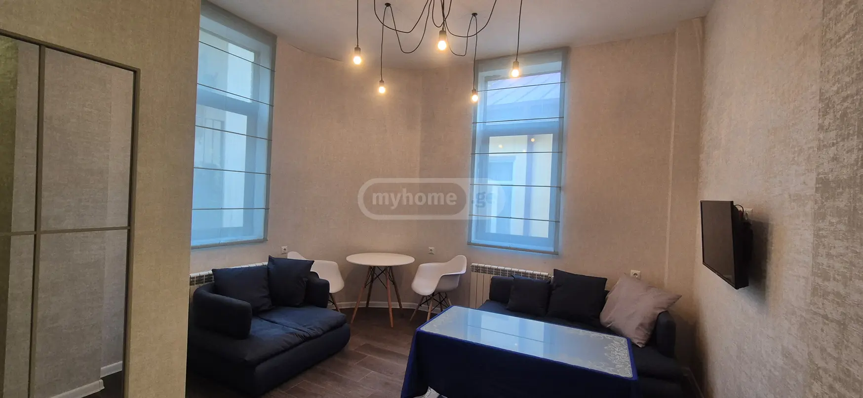  Сдаётся 2 комнатная  Квартира на Мтацминда  (Старый Тбилиси)  на ул. Пурцеладзе 