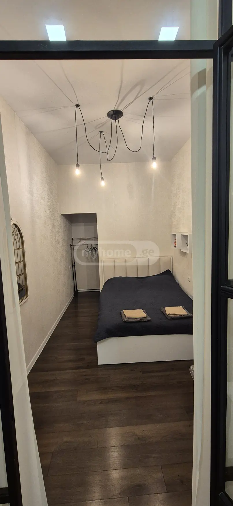  Сдаётся 2 комнатная  Квартира на Мтацминда  (Старый Тбилиси)  на ул. Пурцеладзе 