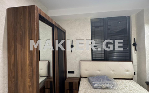  Сдаётся 3 комнатная  Квартира в Сабуртало  на ул. Ана Политковская 