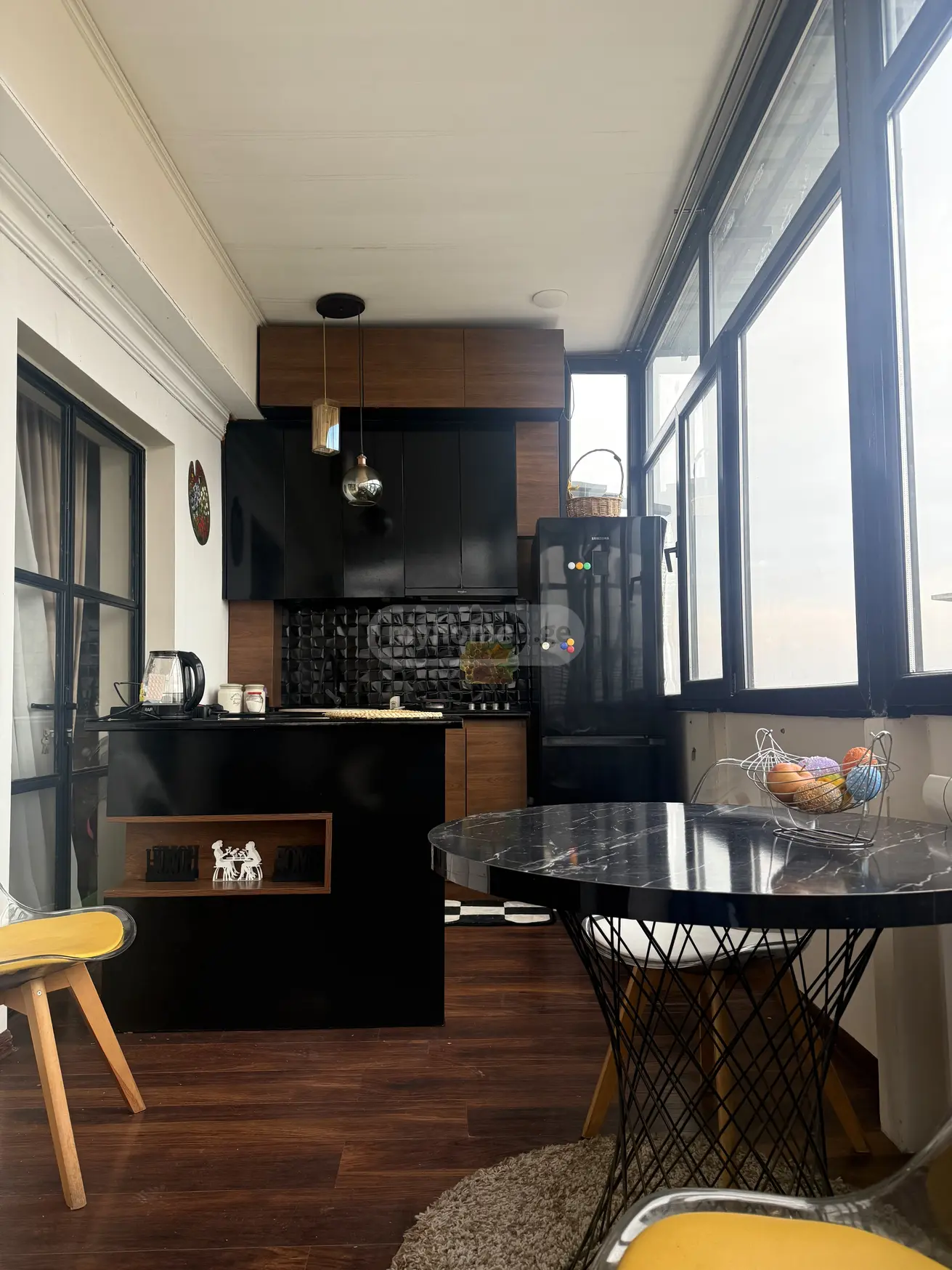  Сдаётся 3 комнатная  Квартира в Сабуртало  ул. З  и Т Залдастанишвили 